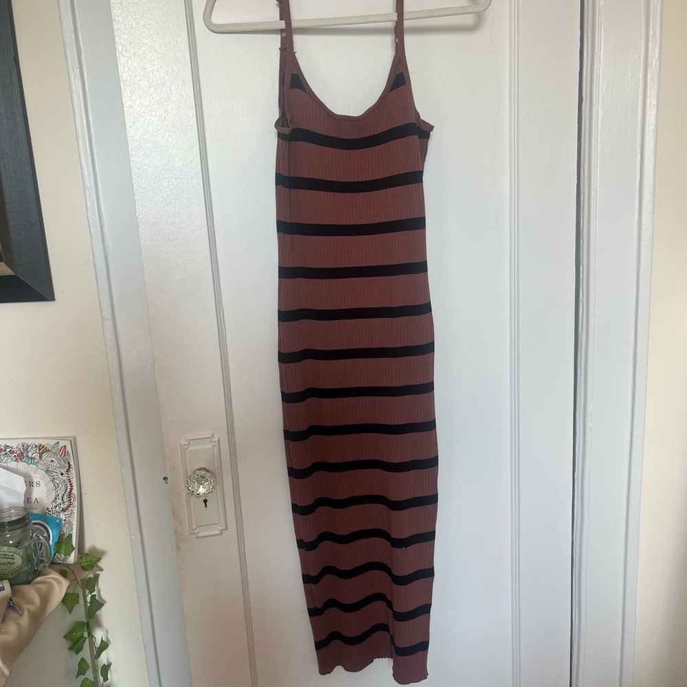 Fashion Nova Ribbed Midi Dress